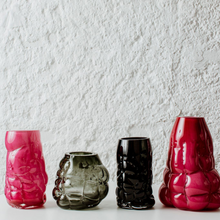 Lade das Bild in den Galerie-Viewer, Glass &quot;Flowing&quot; Vase - Gemma Collection
