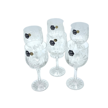 Charger l&#39;image dans la galerie, 6 Crystal Wine Glasses - &quot;Moulin&quot; Collection
