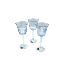 Charger l&#39;image dans la galerie, 3 Crystal Wine Glasses - Veranda Collection - by Julia Crystal Factory
