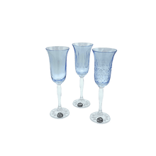 Charger l&#39;image dans la galerie, 3 Crystal Champagne Glasses - Veranda Collection - by Julia Crystal Factory
